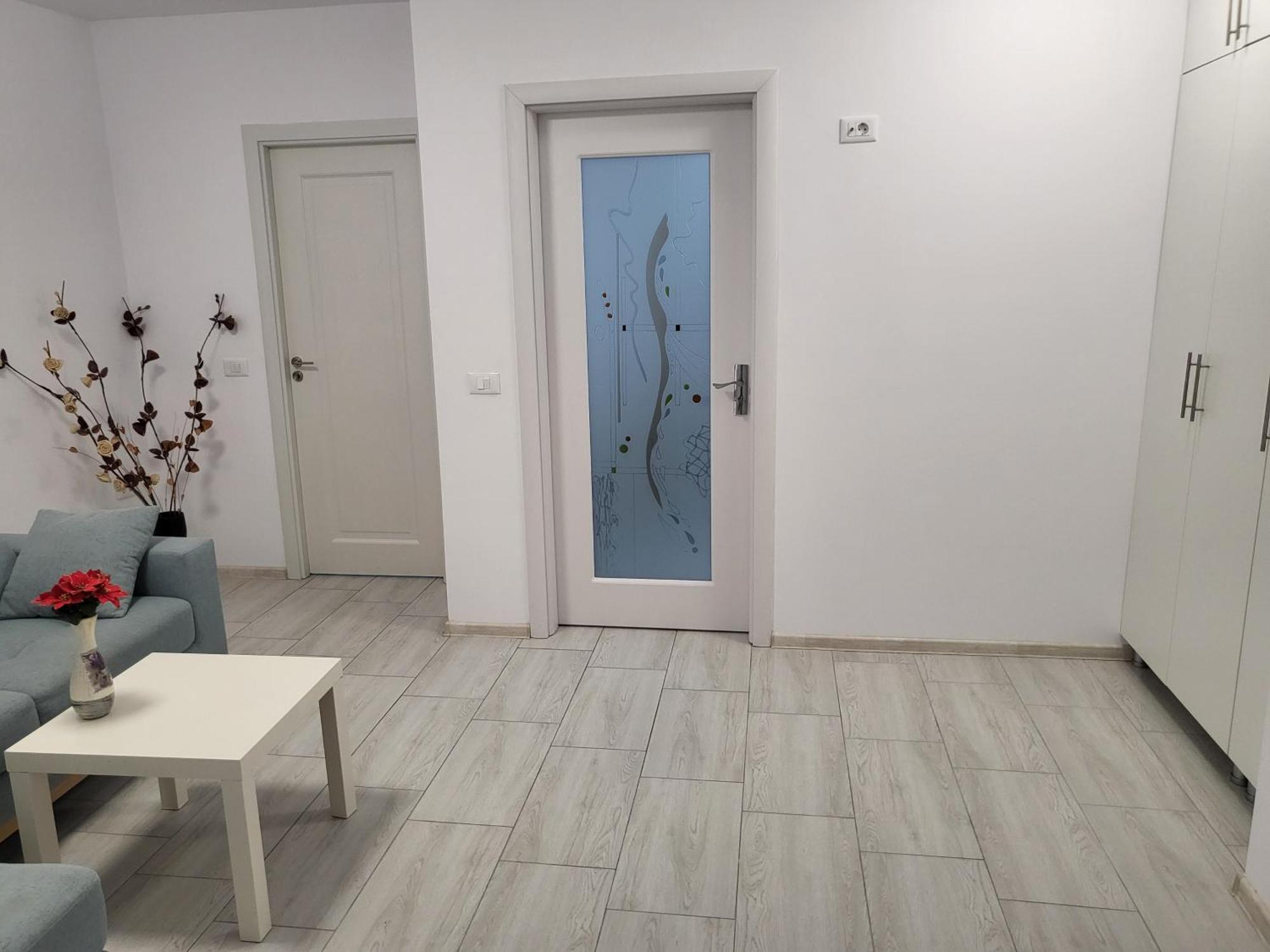 Apartament Alex, Dem Radulescu Râmnicu Vâlcea المظهر الخارجي الصورة