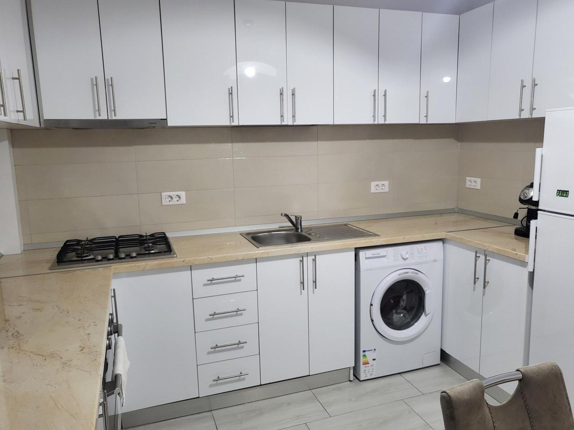 Apartament Alex, Dem Radulescu Râmnicu Vâlcea المظهر الخارجي الصورة